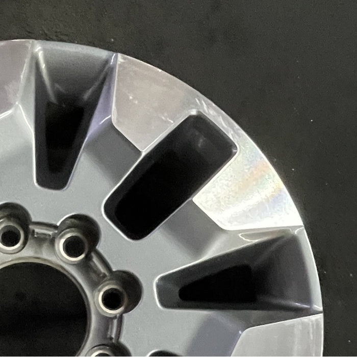 20" SILVERADO 2500 PICKUP 21-23 20x8.5 10 spoke machined gray opt Q86 dark gray - Close-Up Detail