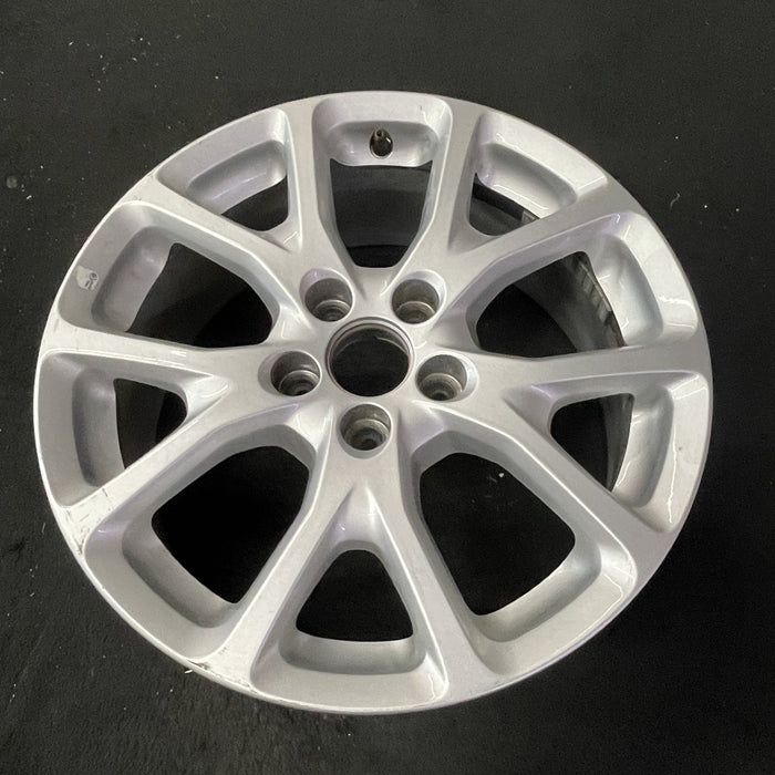 17" CHEROKEE 14-17 17x7, aluminum Original OEM Wheel Rim - Close-Up Detail