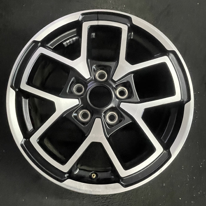 17" GLADIATOR 24 , aluminum, open spoke, machined face with black pockets - Angle View