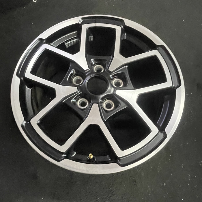 17" GLADIATOR 24 , aluminum, open spoke, machined face with black pockets - Side Profile