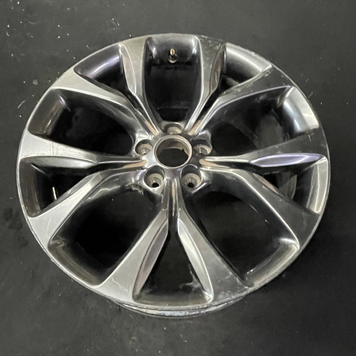 19" 200 15-17 , alloy, 19x8, fully black Original OEM Wheel Rim - Close-Up Detail