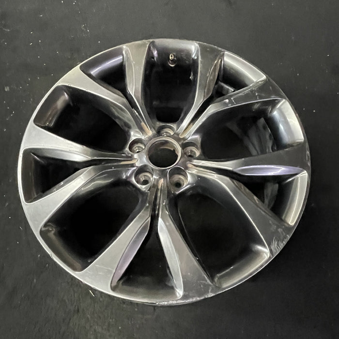 19" 200 15-17 , alloy, 19x8, fully black Original OEM Wheel Rim - Close-Up Detail