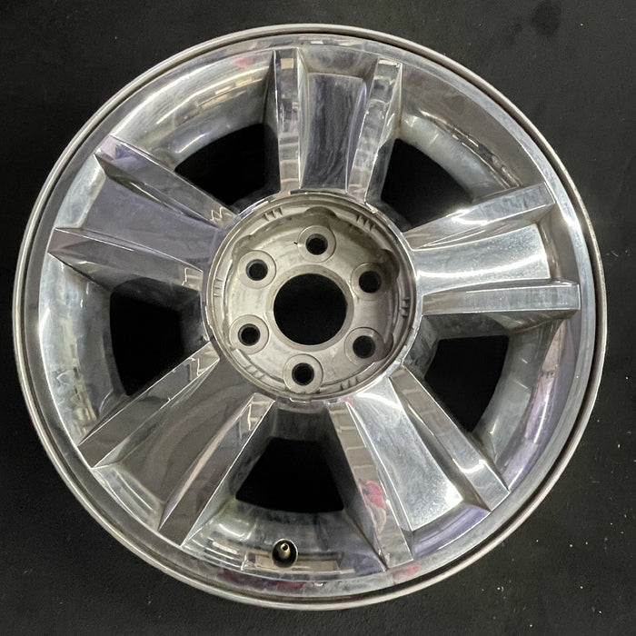 20" AVALANCHE 1500 09-10 20x8.5, 5 spoke, covered lug nuts, grooved spoke - Angle View