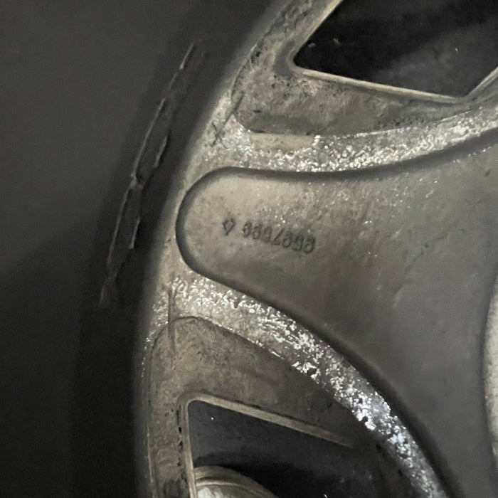20" AVALANCHE 1500 09-10 20x8.5, 5 spoke, covered lug nuts, grooved spoke - Additional View