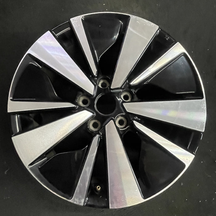 17" ALTIMA 19-22 17x7.5 , 10 spoke Original OEM Wheel Rim - Angle View