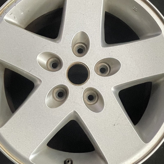 17" WRANGLER 07-08 17x7.5 silver Original OEM Wheel Rim - Angle View