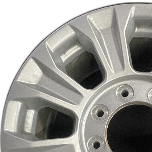 18" FORD F250SD PICKUP 20-22 18x8 aluminum 8 spoke silver Original OEM Wheel Rim - Angle View