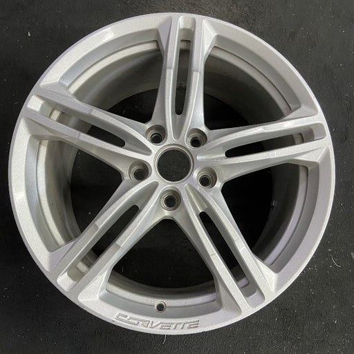 19" CORVETTE 16-17 rear, 19x10, silver Original OEM Wheel Rim - Front View