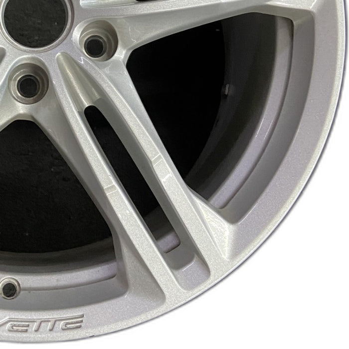 19" CORVETTE 16-17 rear, 19x10, silver Original OEM Wheel Rim - Close-Up Detail