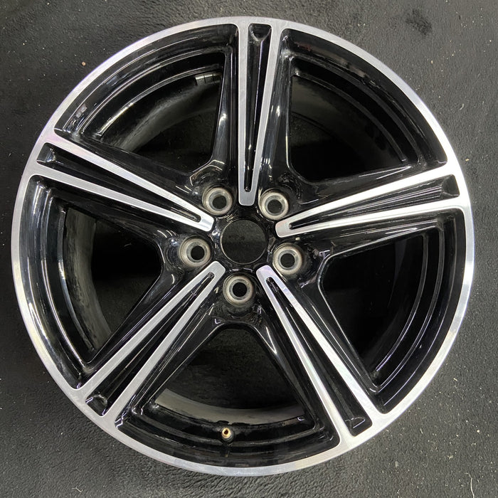 18" MUSTANG 24-25 18x8, Original OEM Wheel Rim - Angle View
