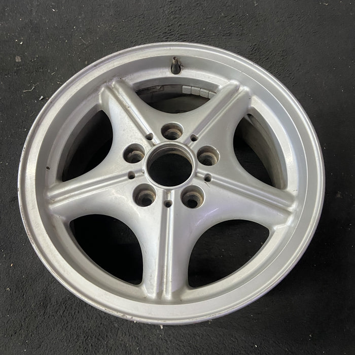 16" BMW Z3 01-02 16x7, alloy, 5 spoke, webbed spoke, natural Original OEM Wheel - Close-Up Detail