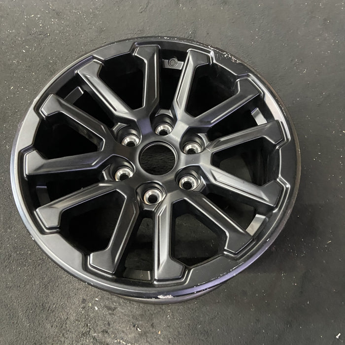 17" FORD F150 RAPTOR 24-25 , 6 spoke, V spoke Original OEM Wheel Rim - Close-Up Detail