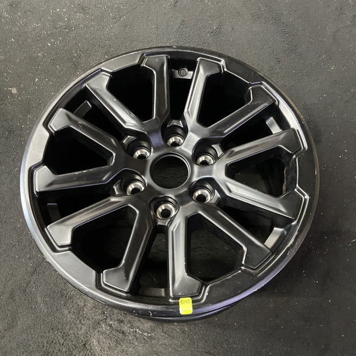 17" FORD F150 RAPTOR 24-25 , 6 spoke, V spoke Original OEM Wheel Rim - Close-Up Detail