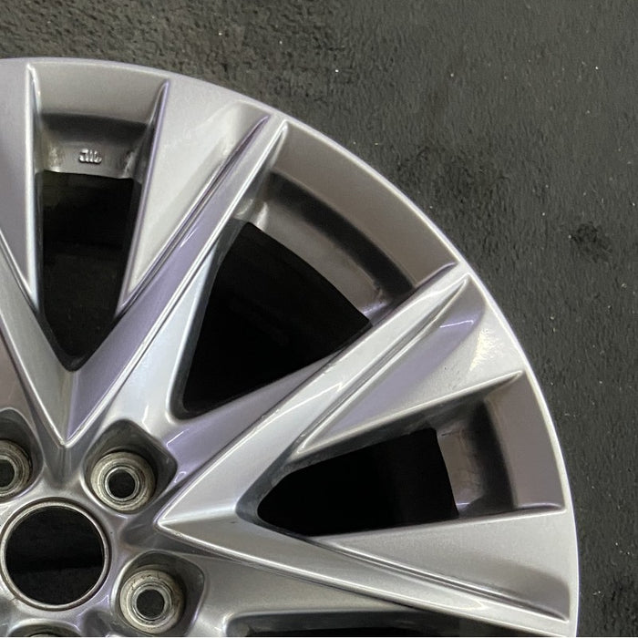 19" MAZDA CX-5 19-21 aluminum 19x7 gunmetal Original OEM Wheel Rim - Close-Up Detail