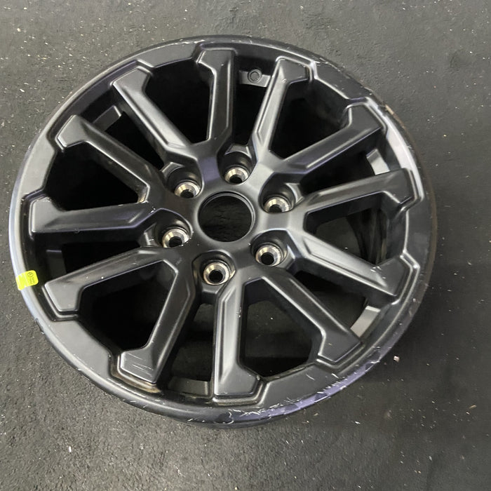 17" FORD F150 RAPTOR 24-25 , 6 spoke, V spoke Original OEM Wheel Rim - Close-Up Detail