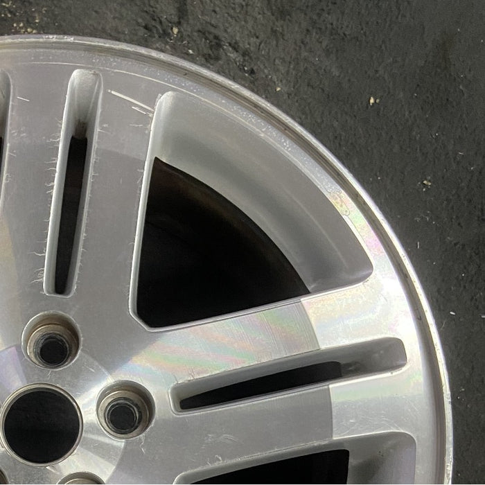 18" CHARGER 06 18x7.5 10 spoke 5 pairs polished w/o black accent Original OEM - Close-Up Detail