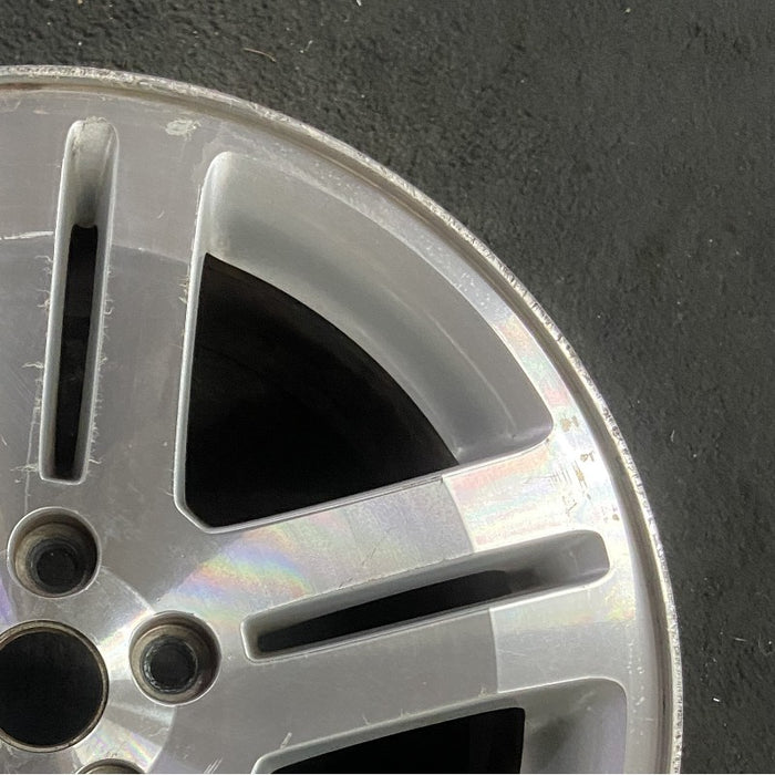 18" CHARGER 06 18x7.5 10 spoke 5 pairs polished w/o black accent Original OEM - Close-Up Detail