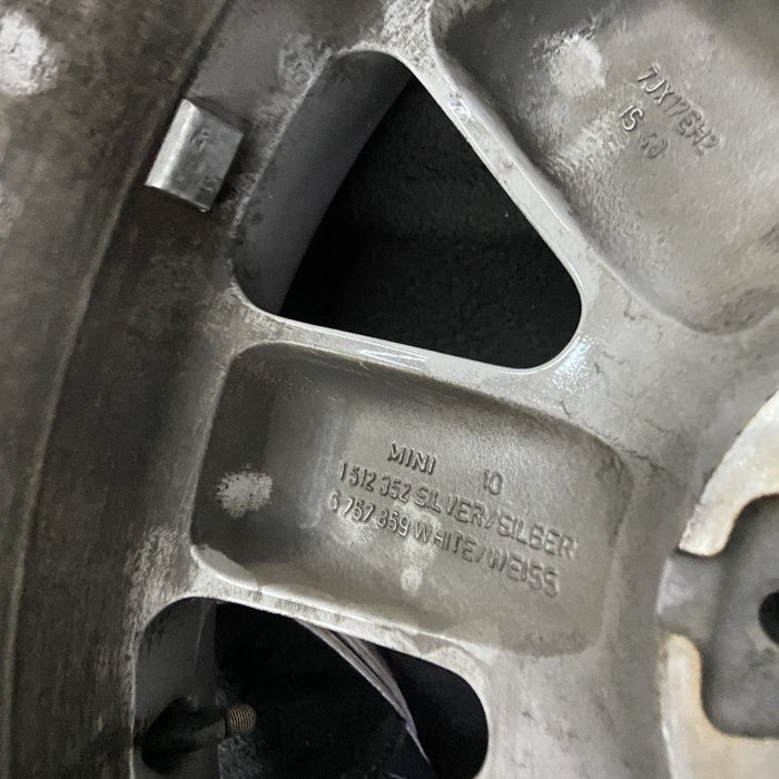 17" MINI COOPER 03-06 17x7 alloy 8 spoke white Original OEM Wheel Rim