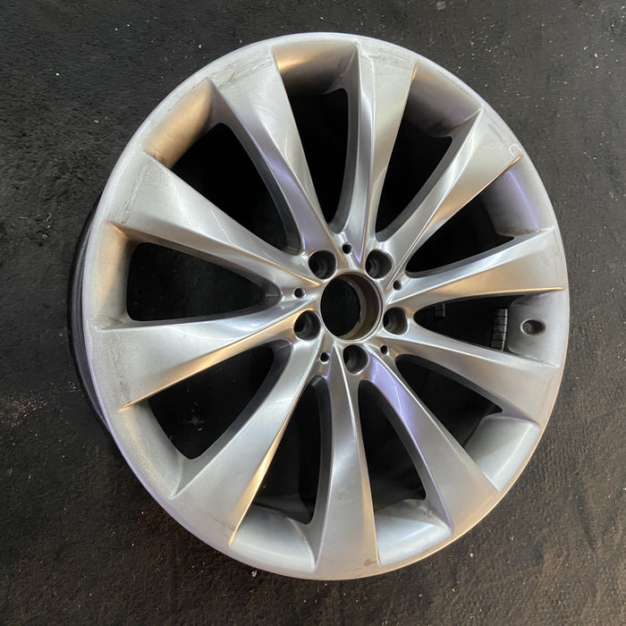 20" MERCEDES S-CLASS 19-21 217 Type , S560, 20x8.5, 10 spoke Original OEM Wheel - Close-Up Detail