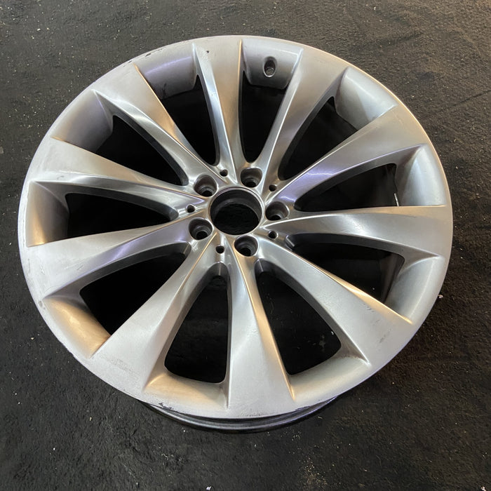 20" MERCEDES S-CLASS 19-21 217 Type , S560, 20x9.5, 10 spoke Original OEM Wheel - Close-Up Detail