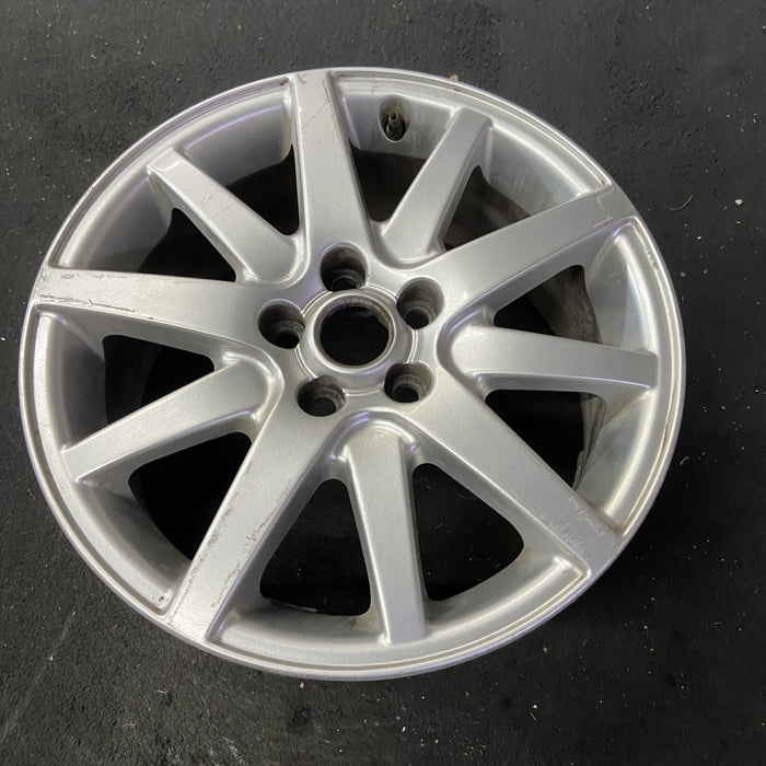 17" S TYPE 00 , 17x7.5, Original OEM Wheel Rim - Close-Up Detail