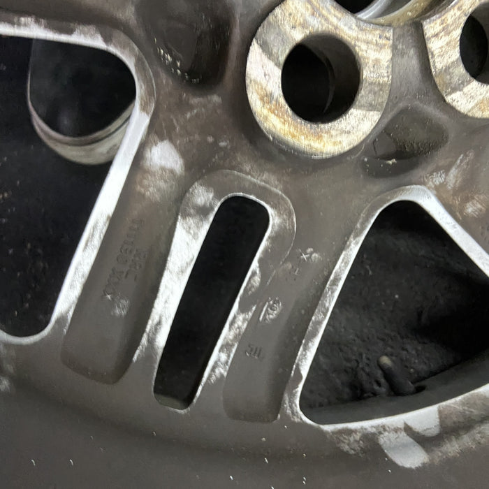 18" LAND ROVER 03-04 , alloy , 18x8, 10 spoke , 1 piece Original OEM Wheel Rim