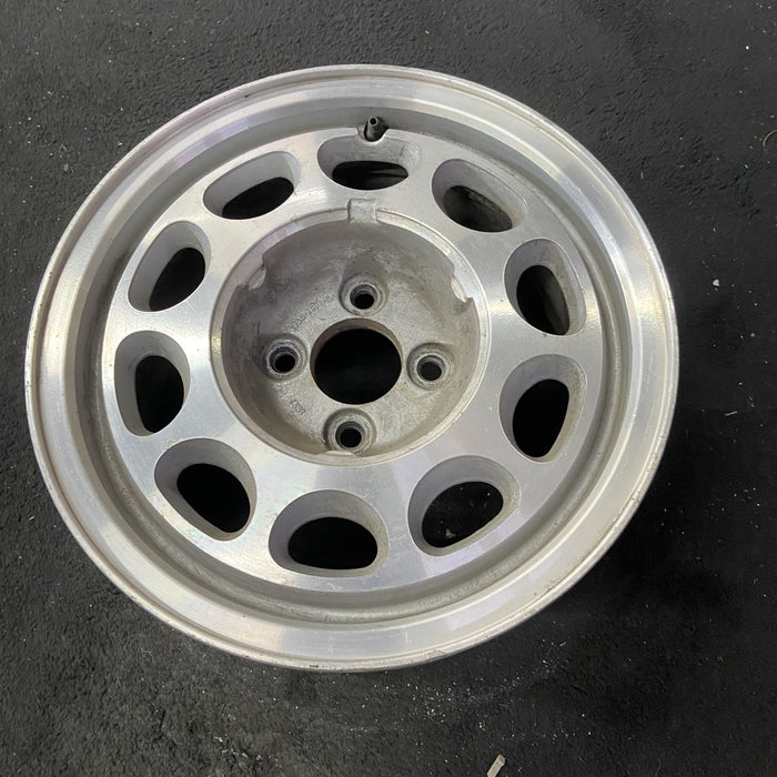 15" CAPRI 85-86 15x7 Original OEM Wheel Rim - Close-Up Detail