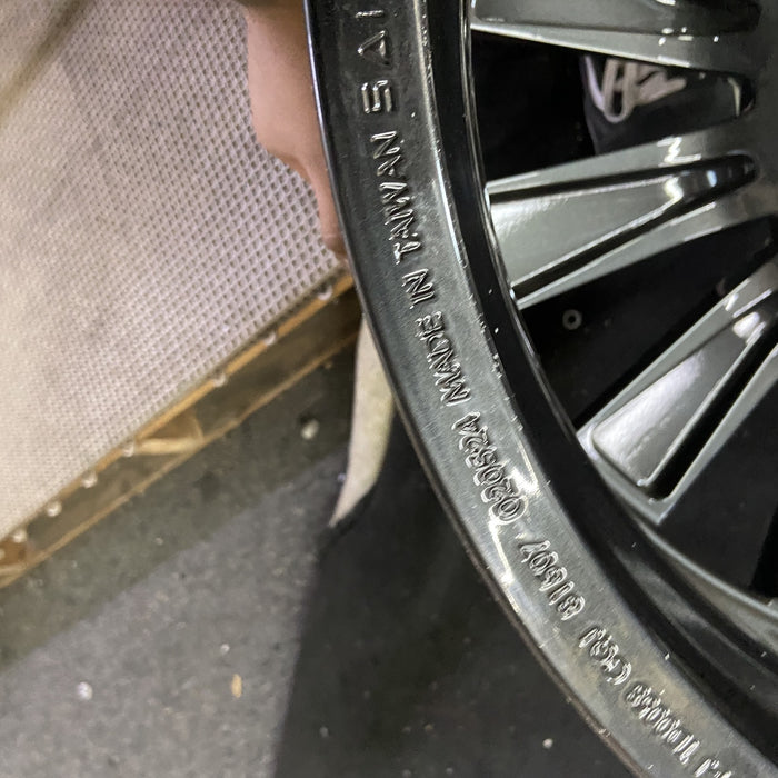 22" GX550 24-25 22x7.5 Original OEM Wheel Rim - Additional View
