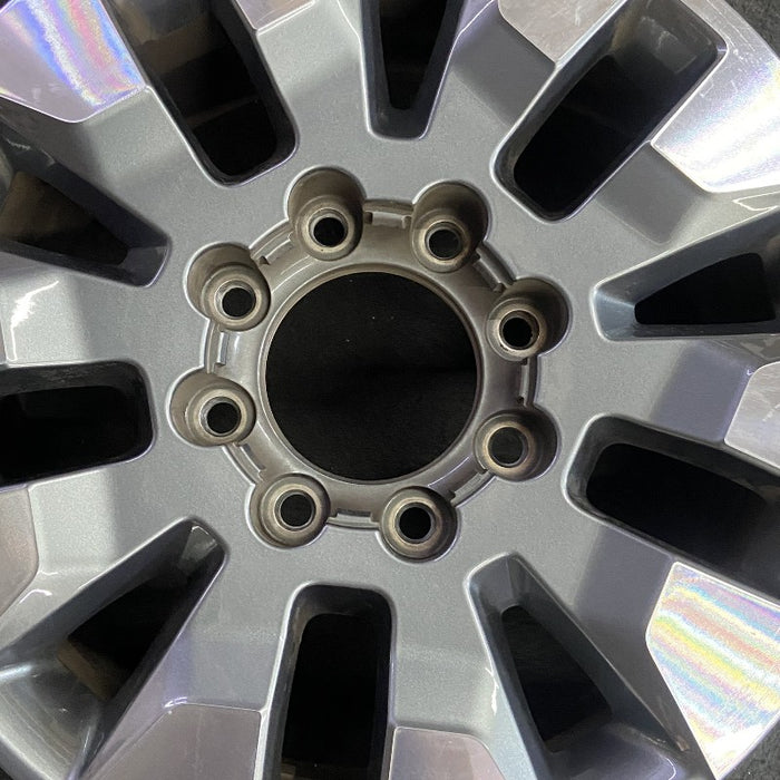 20" SILVERADO 2500 PICKUP 21-23 20x8.5 10 spoke machined gray opt Q86 dark gray - Angle View