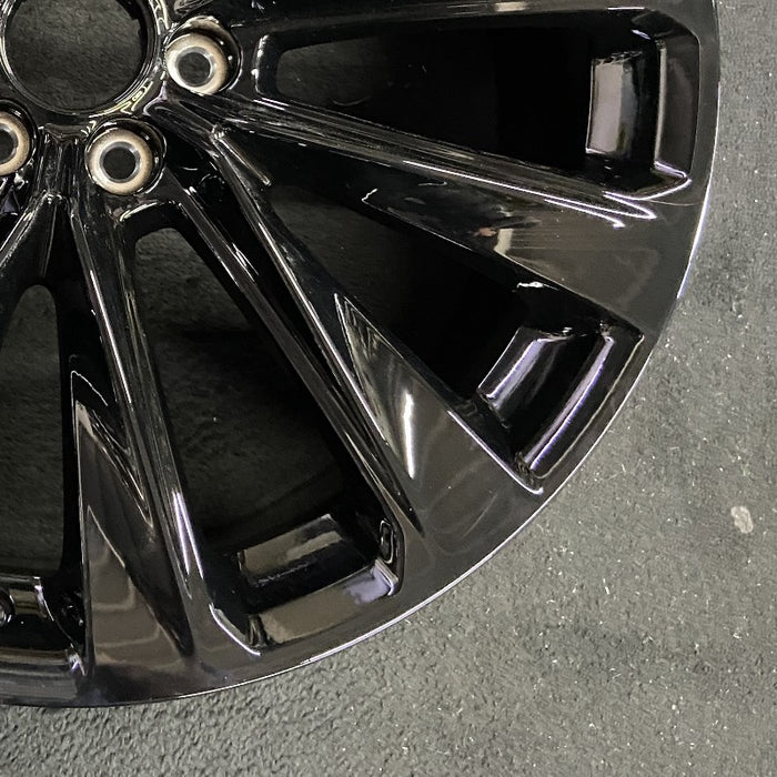 24" ESCALADE 25 24x9.5 12 spoke black opt 5FE Original OEM Wheel Rim - Back View
