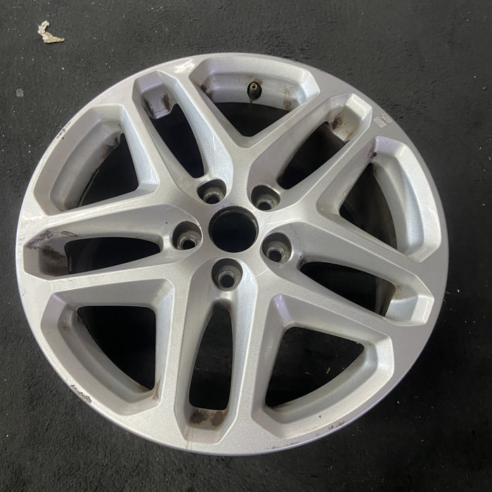 17" FUSION 13-14 17x7.5, , 5 split spokes Original OEM Wheel Rim - Close-Up Detail