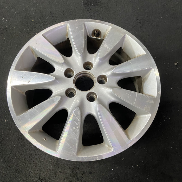 17" ACCORD 06-07 17x6.5 , 9 spoke Original OEM Wheel Rim - Close-Up Detail