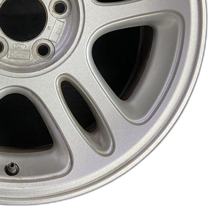 17" MUSTANG 96 17x8 GT 5 double spokes Original OEM Wheel Rim - Close-Up Detail