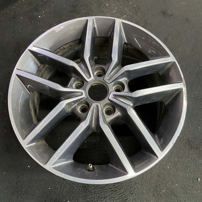 18" GRAND CHEROKEE 17 18x8, aluminum, w/o 75th Anniversary package; polished with pockets, gray pockets Original OEM Wheel Rim