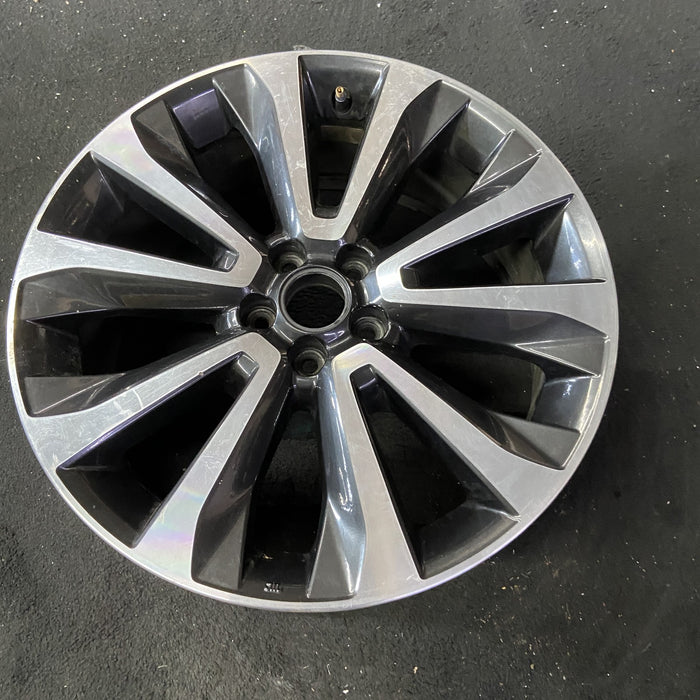 18" FORESTER 17-18 18x7 , 2.0L Original OEM Wheel Rim - Close-Up Detail