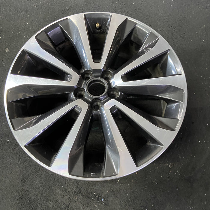 18" FORESTER 17-18 18x7 , 2.0L Original OEM Wheel Rim - Close-Up Detail