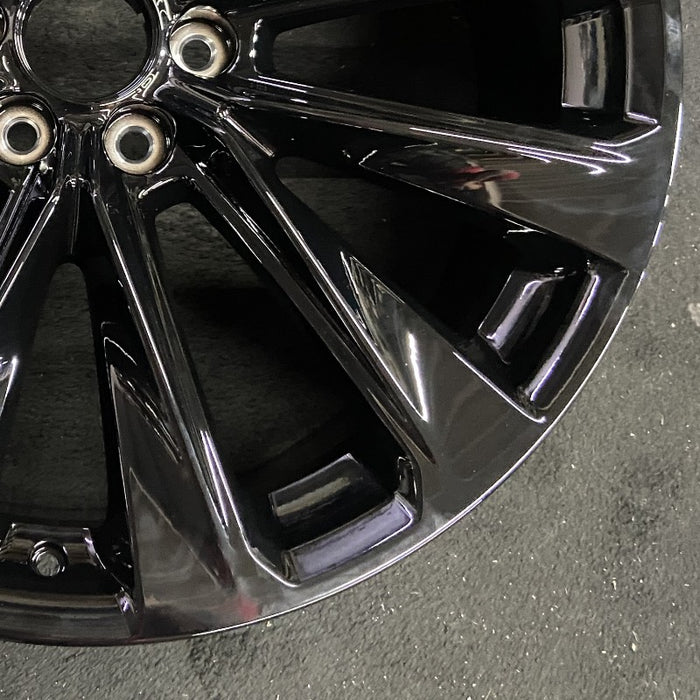 24" ESCALADE 25 24x9.5 12 spoke black opt 5FE Original OEM Wheel Rim - Back View