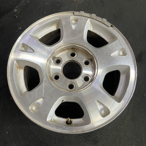 17" AVALANCHE 1500 02-06 17x7.5" Original OEM Wheel Rim - Angle View