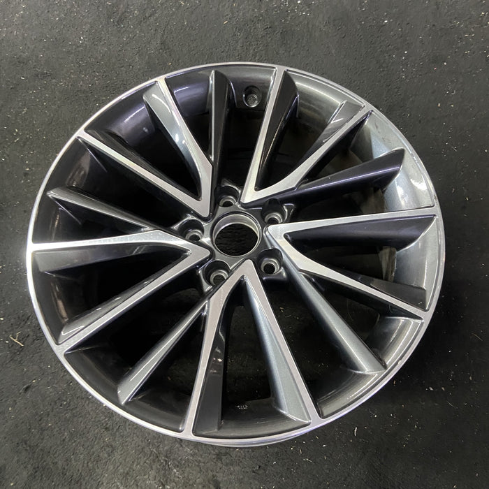 18" NX250 22-25 18x7.5 Original OEM Wheel Rim - Close-Up Detail