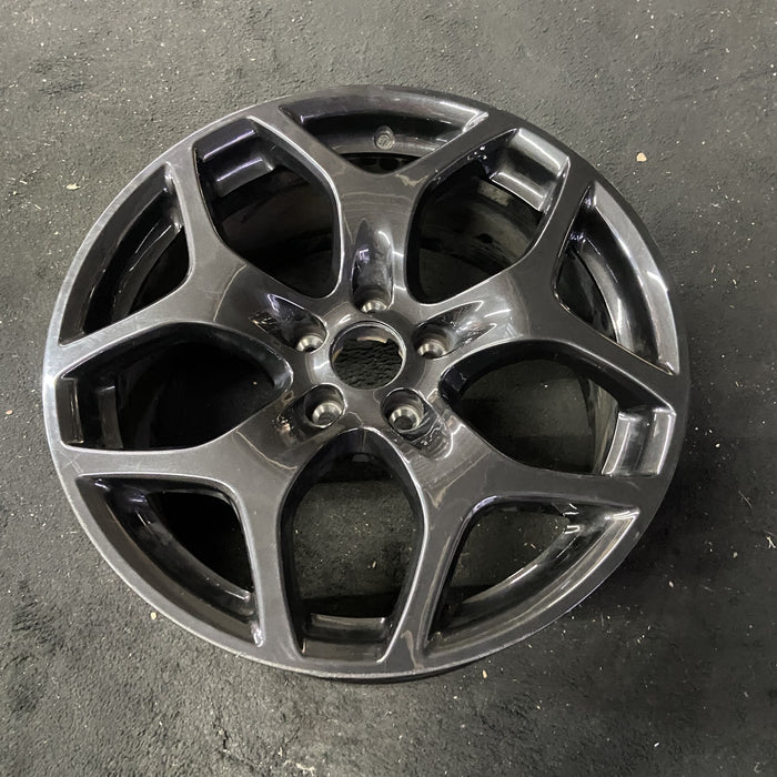 18" GIULIA 19 18x8, 5 spoke, Y spoke design Original OEM Wheel Rim - Close-Up Detail