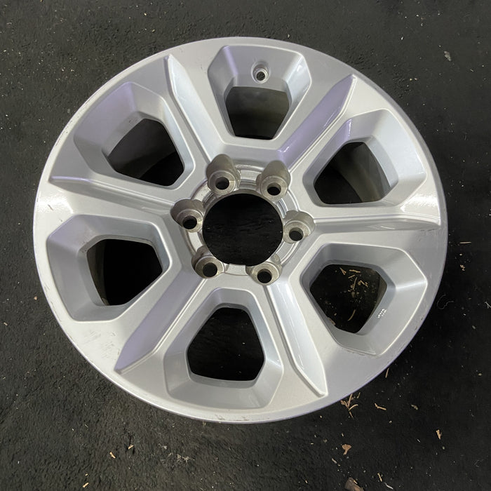 17" 4 RUNNER 14 17x7, alloy Original OEM Wheel Rim - Close-Up Detail