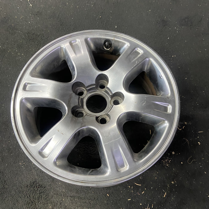 16" HIGHLANDER 01-02 , alloy Original OEM Wheel Rim - Close-Up Detail