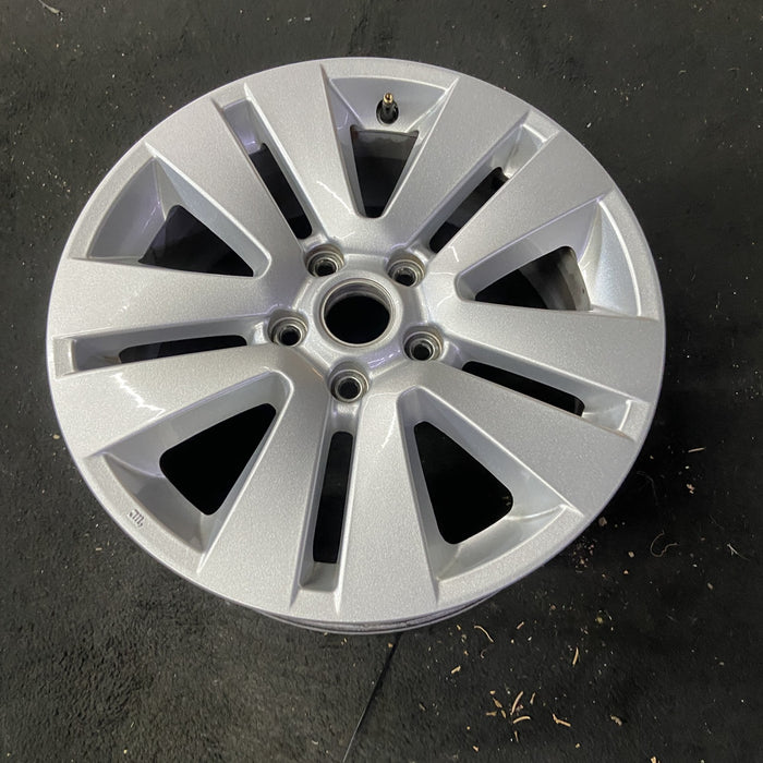 17" LEGACY 15-19 17x7, alloy Original OEM Wheel Rim - Close-Up Detail