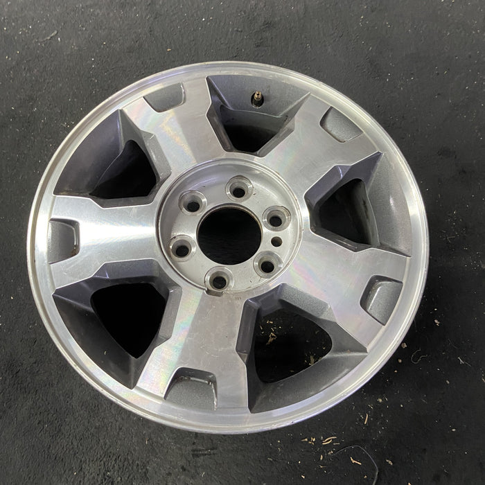 18" FORD F150 PICKUP 04 , 18x7.5, aluminum , , indented ends Original OEM Wheel - Close-Up Detail