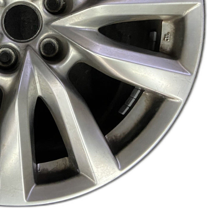18" MAZDA CX-9 17-18 aluminum 18x8 silver Original OEM Wheel Rim - Close-Up Detail
