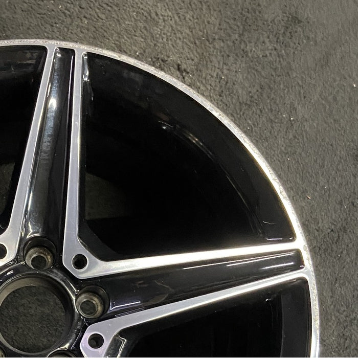 18" MERCEDES C-CLASS 15 205 Type; Sdn C400 5 spoke 18x8.5 black accents - Close-Up Detail