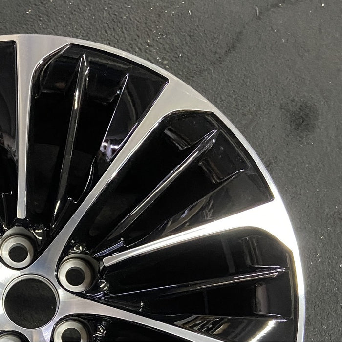 20" LS500 22-24 alloy 20x8.5 20 spoke gloss black accents Original OEM Wheel Rim