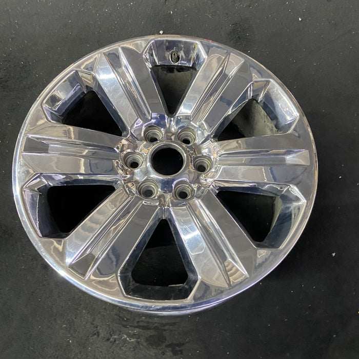 20" FORD F150 PICKUP 18-20 20x8.5, 6 spoke, chrome Original OEM Wheel Rim - Close-Up Detail
