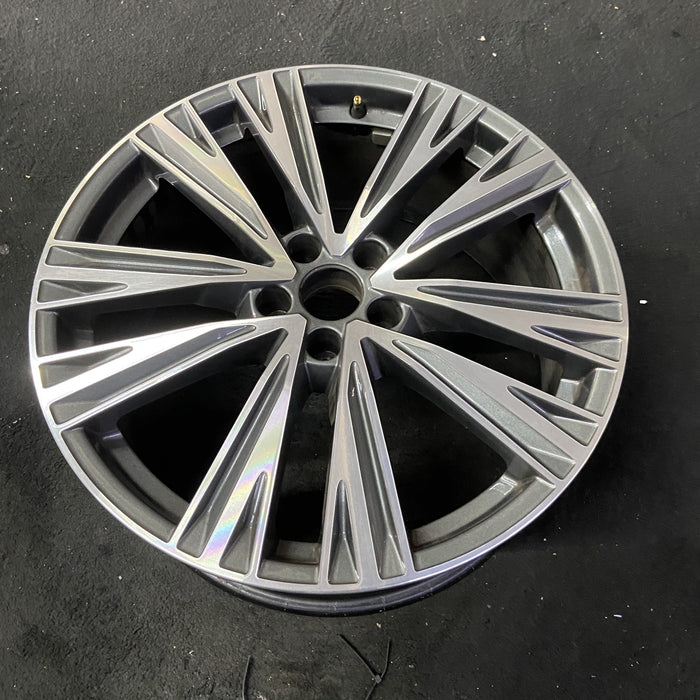 20" AUDI A6 19-20 20x8.5 Original OEM Wheel Rim - Close-Up Detail