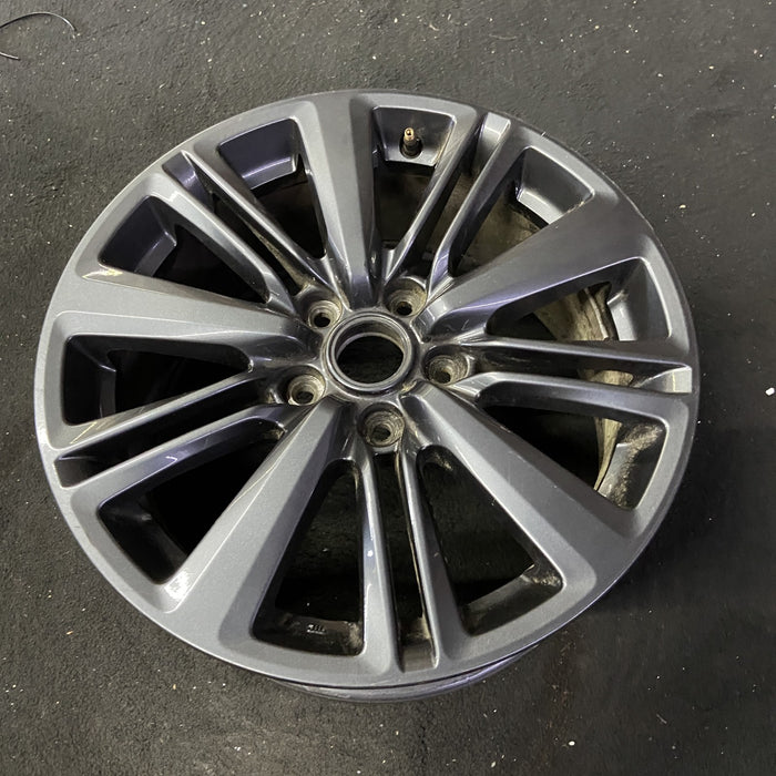17" WRX 15-21 17x8 , gray Original OEM Wheel Rim - Close-Up Detail